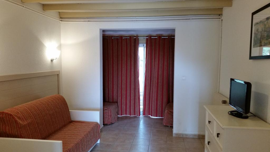 Goelia Le Mas Blanc Aparthotel Pérols Стая снимка